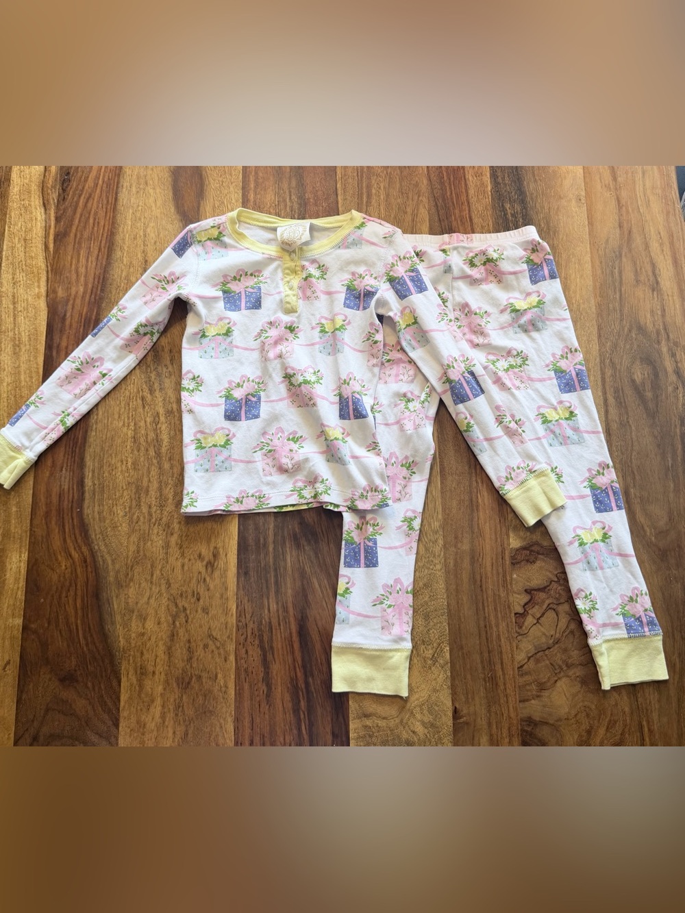 The Beaufort Bonnet Company Pink & Yellow Floral Gift-Print Kids Pajama Set